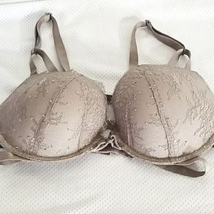 Very Sexy Bra Victoria Secret 32DD EUC